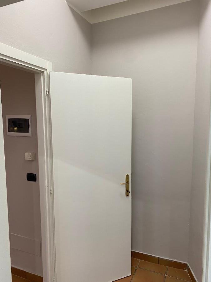 Cozzi Apartment — Photos 1